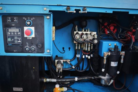 Genie GS4069DC Electric, 14m Working Height, 363kg Capac GS4069DC Electric, 14m Working Height, 363kg Capac 2014 2 Scissor...