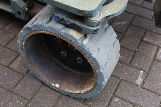 Holland Lift Ecostar HL-7814 Electric, 10m Working Height, 450k Holland lift Ecostar HL-7814 Electric, 10m Working Height,...