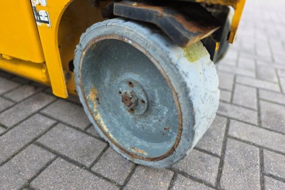 Haulotte Compact 8 As-Is, Electric, 8.2m Working Height, 35 Haulotte Compact 8 As-Is, Electric, 8.2m Working Height, 35 20...