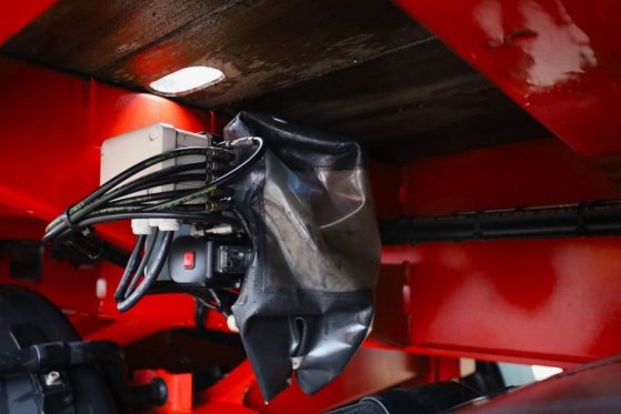 MAX Trailer MAX410 The MAX410 with hydro-mechanical" steering Max Trailer MAX410 The MAX410 with hydro-mechanical" steerin...