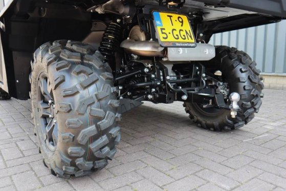 CFMoto UFORCE 1000XL 4x4 independant suspension, LED, LED CFMOTO UFORCE 1000XL 4x4 independant suspension, LED, LED 2024 2...