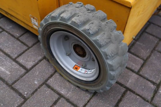 Haulotte STAR 12 Electric, 12m Working Height, 3m Reach, 21 Haulotte STAR 12 Electric, 12m Working Height, 3m Reach, 21 20...