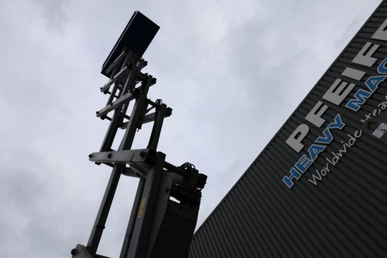 Genie GS3232 Hydraulic Outriggers, Electric, 11.75m Work GS3232 Hydraulic Outriggers, Electric, 11.75m Work 2013 2 Scissor...