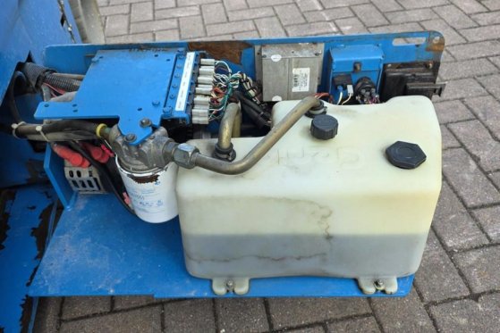 Genie GS2632 Electric, Batteries 2025, 10m Working Heigh GS2632 Electric, Batteries 2025, 10m Working Heigh 2011 2 image 10