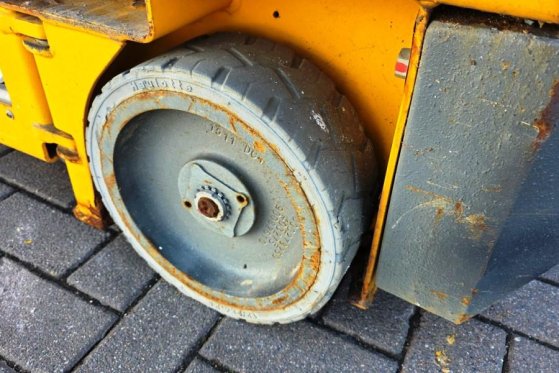 Haulotte Optimum 8 Electric, 7.77m Working Height, 230kg Ca Haulotte Optimum 8 Electric, 7.77m Working Height, 230kg Ca 20...