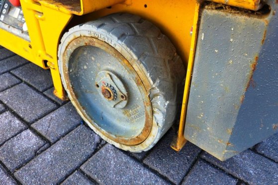 Haulotte Optimum 8 Electric, 7.77m Working Height, 230kg Ca Haulotte Optimum 8 Electric, 7.77m Working Height, 230kg Ca 20...