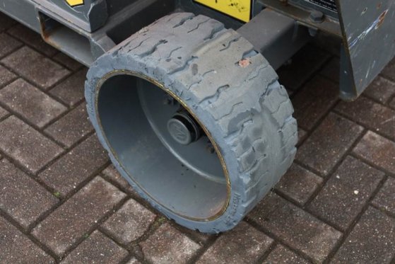 Holland Lift Ecostar HL-11812 Electric, 14m Working Height, 300 Holland lift Ecostar HL-11812 Electric, 14m Working Height...