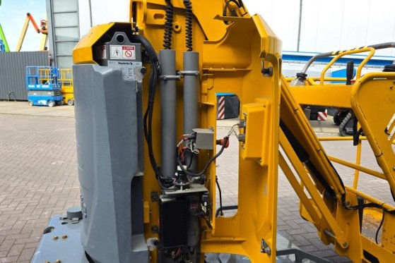 Haulotte STAR 10 Electric, 10m Working Height, 3m Reach, 20 Haulotte STAR 10 Electric, 10m Working Height, 3m Reach, 20 20...