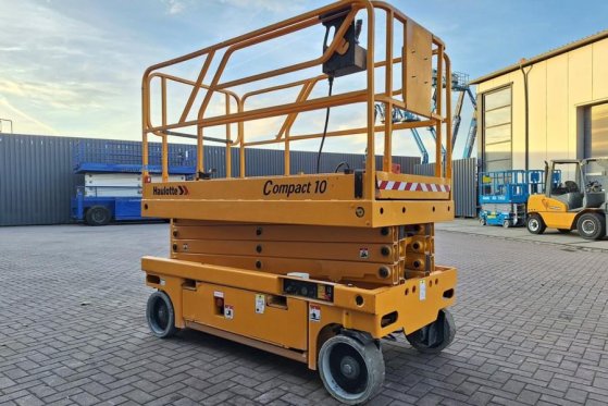 Haulotte Compact 10 Electric, 10m Working Height, 450kg Cap Haulotte Compact 10 Electric, 10m Working Height, 450kg Cap 20...