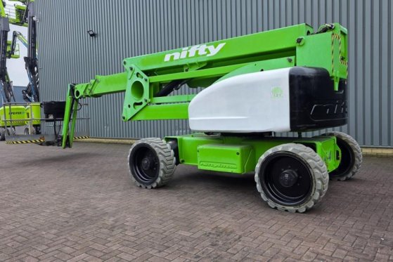 Niftylift HR28 HYBRIDE Hybrid, 4x4 Drive, 28m Working Height Niftylift HR28 HYBRIDE Hybrid, 4x4 Drive, 28m Working Height ...