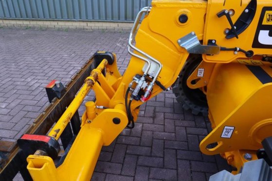 JCB 525-60E Fully Electric, 2500kg Capacity, 6m Liftin 525-60E Fully Electric, 2500kg Capacity, 6m Liftin 2022 2 image 10