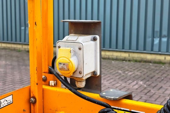Haulotte Optimum 8 Electric, 7.77m Working Height, 230kg Ca Haulotte Optimum 8 Electric, 7.77m Working Height, 230kg Ca 20...
