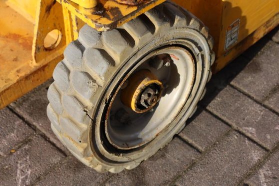 Haulotte STAR 12 As-Is, Electric, 12m Working Height, 3m Re Haulotte STAR 12 As-Is, Electric, 12m Working Height, 3m Re 20...