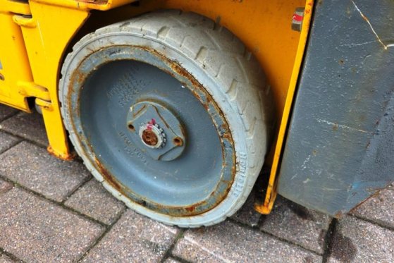 Haulotte Optimum 8 Electric, 7.77m Working Height, 230kg Ca Haulotte Optimum 8 Electric, 7.77m Working Height, 230kg Ca 20...