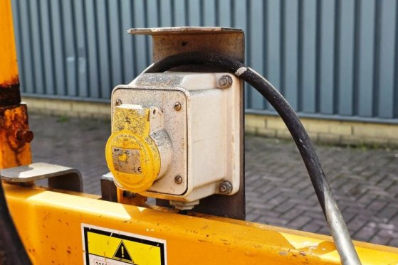 Haulotte Compact 10N Electric, 10m Working Height, 230kg Ca Haulotte Compact 10N Electric, 10m Working Height, 230kg Ca 20...