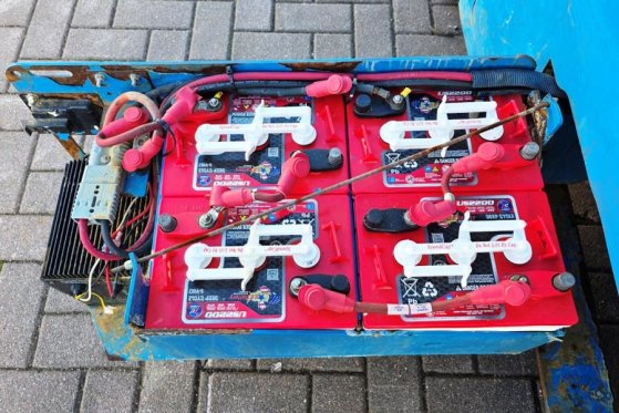 Genie GS2632 Electric, 10m Working Height, Non Marking T GS2632 Electric, 10m Working Height, Non Marking T 2011 2 Scissor...