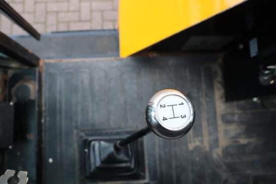 JCB 930-4 T4 Valid inspection, Diesel, 4x4 Drive, 5500 10124 2017 2 Rough Terrain Forklift image 25