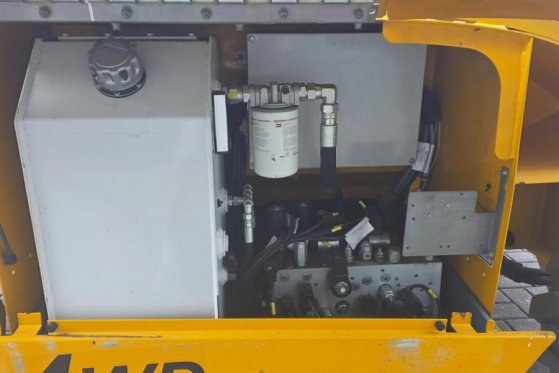 Haulotte COMPACT 10DX Diesel, 4x4 Drive, 10.2m Working Heig Haulotte COMPACT 10DX Diesel, 4x4 Drive, 10.2m Working Heig 20...