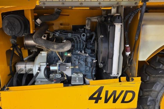 Haulotte Compact 12DX Diesel, 4x4 Drive, 12m Working Height Haulotte Compact 12DX Diesel, 4x4 Drive, 12m Working Height 20...