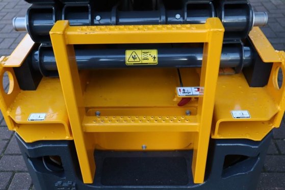 Haulotte Compact 8N Valid inspection, *Guarantee! 8m Workin Haulotte Compact 8N Valid inspection, *Guarantee! 8m Workin 20...