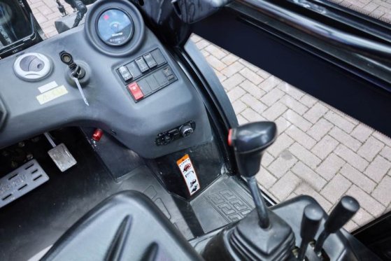 Manitou MC30-4 Valid Inspection, *Guarantee, Diesel, 4x4 D MC30-4 Valid Inspection, *Guarantee, Diesel, 4x4 D 2020 2 Rough...