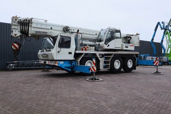 Grove GMK3055 Diesel, 6x6x6, 55t Capacity, 43m Main Boom GMK3055 Diesel, 6x6x6, 55t Capacity, 43m Main Boom 2008 2 Mobile ...