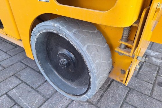 Haulotte Compact 10 Electric, 10m Working Height, 450kg Cap Haulotte Compact 10 Electric, 10m Working Height, 450kg Cap 20...