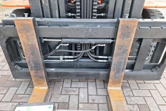 Toyota 9FBM70T Electric, 7 Tons Capacity, Lift Height 4.7 9FBM70T Electric, 7 Tons Capacity, Lift Height 4.7 2022 2 Forkli...
