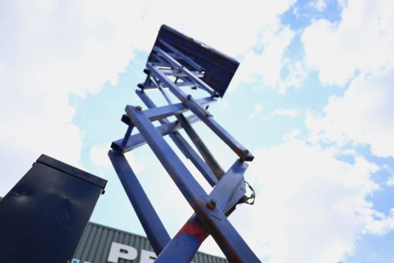 Haulotte H15SX Diesel, 4x4 Drive 15 Working Height, 500kg C Haulotte H15SX Diesel, 4x4 Drive 15 Working Height, 500kg C 20...