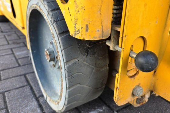 Haulotte Compact 8 Electric, Batteries 2025, 8.2m Working Haulotte Compact 8 Electric, Batteries 2025, 8.2m Working 2015 2...