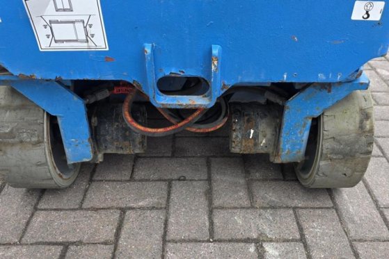 Genie GS1932 Electric, Working Height 7.8 m, 227kg Capac 4842 2013 2 Scissor Lifts image 24