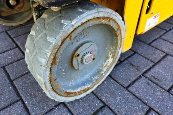 Haulotte Optimum 8 Electric, 7.77m Working Height, 230kg Ca Haulotte Optimum 8 Electric, 7.77m Working Height, 230kg Ca 20...