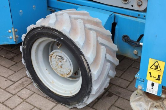 Genie GS4069 Electric, 14m Working Height, 363kg Capacit GS4069 Electric, 14m Working Height, 363kg Capacit 2014 2 Scissor...