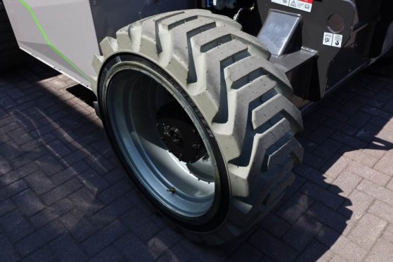 Zoomlion ZT22JE Fully Electric Lithium-Powered, 4x4 Rough T Zoomlion ZT22JE Fully Electric Lithium-Powered, 4x4 Rough T 20...