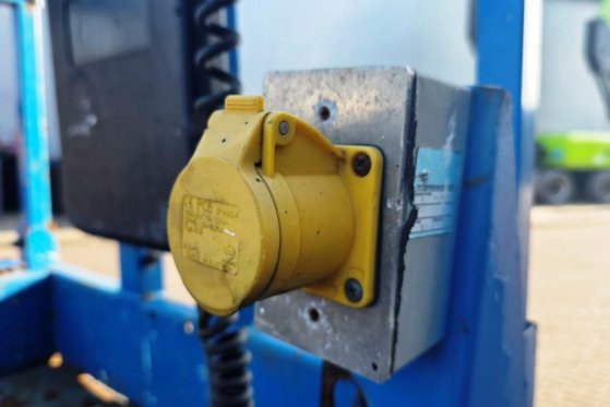 Genie GS2632 Electric, 10m Working Height, Non Marking T GS2632 Electric, 10m Working Height, Non Marking T 2015 2 Scissor...