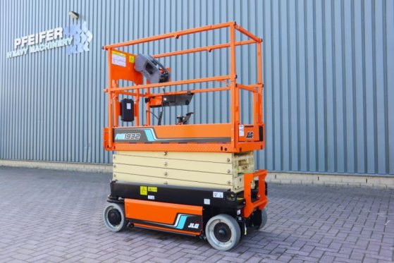 JLG AE1932 All Electric, 7.6m Working Height, 275kg Ca AE1932 All Electric, 7.6m Working Height, 275kg Ca 2021 2 Scissor L...