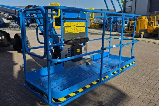Genie S65XC Trax Valid inspection, *Guarantee! Diesel, 4 S65XC Trax Valid inspection, *Guarantee! Diesel, 4 2026 2 image 26
