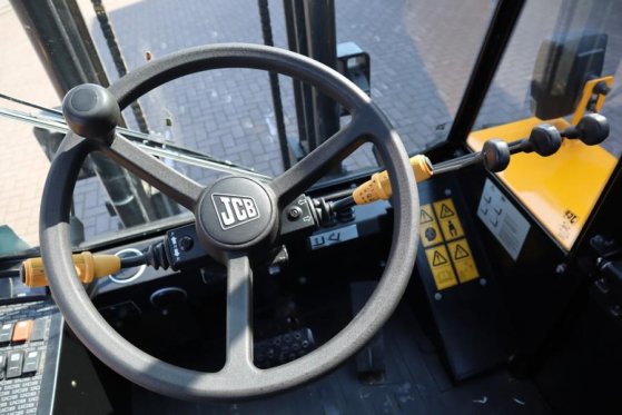 JCB 940-4 T4 Valid inspection, Diesel, 4x4 Drive, 3700 940-4 T4 Valid inspection, Diesel, 4x4 Drive, 3700 2020 2 Rough Ter...