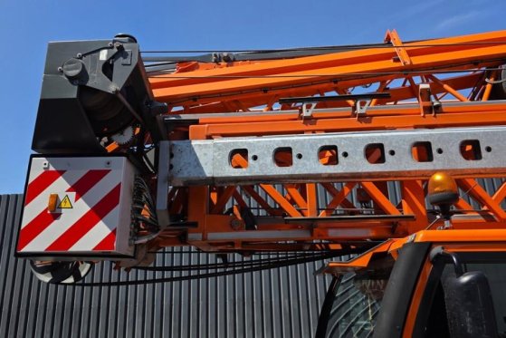 Liebherr MK88-4.1 Dutch vehicle registration, Valid inspect MK88-4.1 Dutch vehicle registration, Valid inspect 2020 2 Towe...