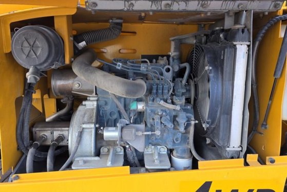 Haulotte COMPACT 10DX Diesel, 4x4 Drive, 10.2m Working Heig Haulotte COMPACT 10DX Diesel, 4x4 Drive, 10.2m Working Heig 20...