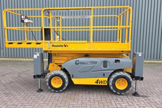 Haulotte COMPACT 10DX Diesel, 4x4 Drive, 10.2m Working Heig Haulotte COMPACT 10DX Diesel, 4x4 Drive, 10.2m Working Heig 20...