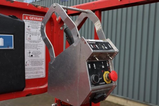 Snorkel SJ3219E Electric, 7,8m Working Height, 250kg Capac SJ3219E Electric, 7,8m Working Height, 250kg Capac 2015 2 Sciss...