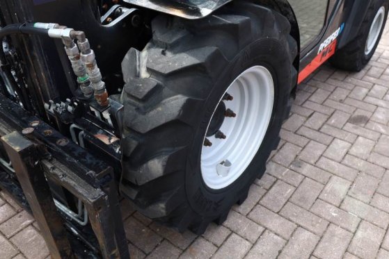 Manitou MC30-4 Valid Inspection, *Guarantee, Diesel, 4x4 D MC30-4 Valid Inspection, *Guarantee, Diesel, 4x4 D 2020 2 Rough...