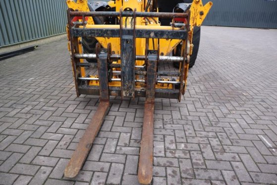 JCB 540-140 HI VIZ Diesel Stage V, 4x4x4 Drive, 13.8m 490 2022 2 image 12