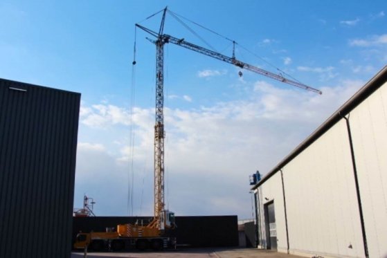 Liebherr MK88 Plus Valid Inspection, 45 m Flight, 8t Cap, P MK88 Plus Valid Inspection, 45 m Flight, 8t Cap, P 2018 2 imag...
