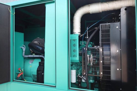 Cummins C550D5Q Declaration of Conformity, Diesel, 550kVA, C550D5Q Declaration of Conformity, Diesel, 550kVA, 2025 2 Gener...