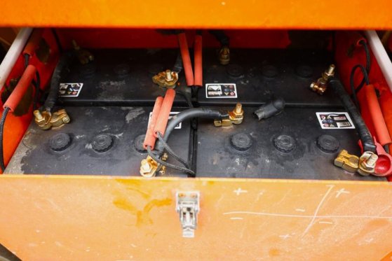 JLG M4069 Hybrid, 14.2m Working Height, 360kg Capacity M4069 Hybrid, 14.2m Working Height, 360kg Capacity 2010 2 Scissor L...