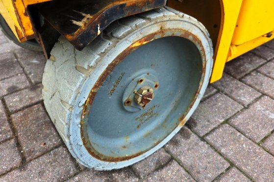 Haulotte Compact 8 Electric, 8.2m Working Height, 350kg Cap Haulotte Compact 8 Electric, 8.2m Working Height, 350kg Cap 20...