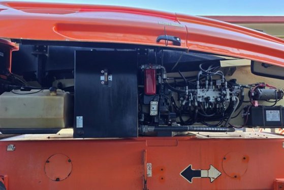 JLG 1250AJP Diesel, 4x4x4 Drive, 40.1m Working Height, 1250AJP Diesel, 4x4x4 Drive, 40.1m Working Height, 2013 2 image 12