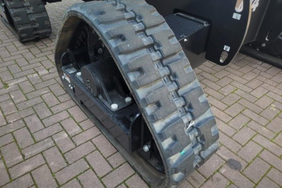 Genie S65XC Trax Valid inspection, *Guarantee! Diesel, 4 S65XC Trax Valid inspection, *Guarantee! Diesel, 4 2023 2 image 26